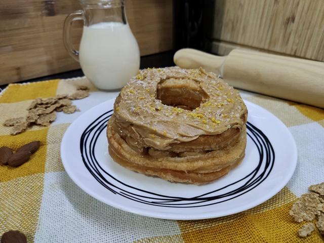 Cronut de mousse de turrón de Dani García