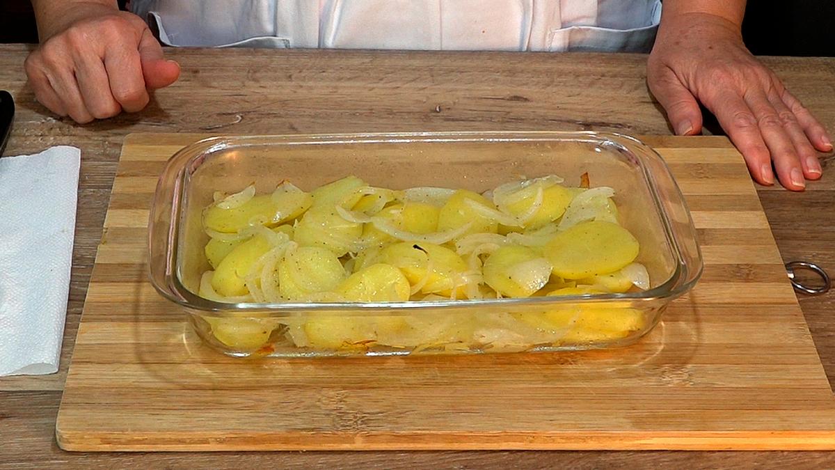 BACALAO AL HORNO CON PATATAS Y BECHAMEL DE CALABACÍN - Foto 9