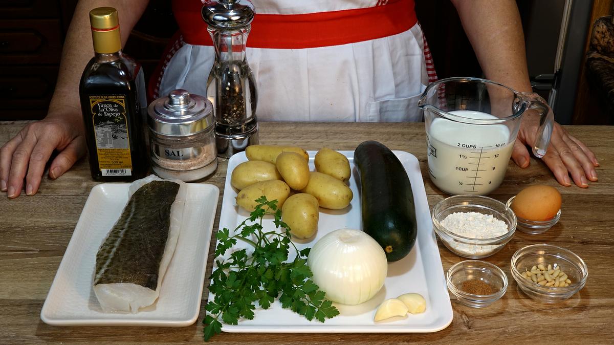 BACALAO AL HORNO CON PATATAS Y BECHAMEL DE CALABACÍN - Foto 1