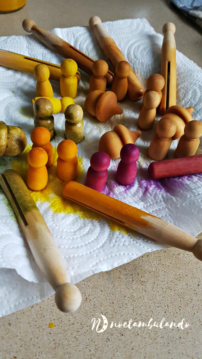 teñido de juguetes de madera