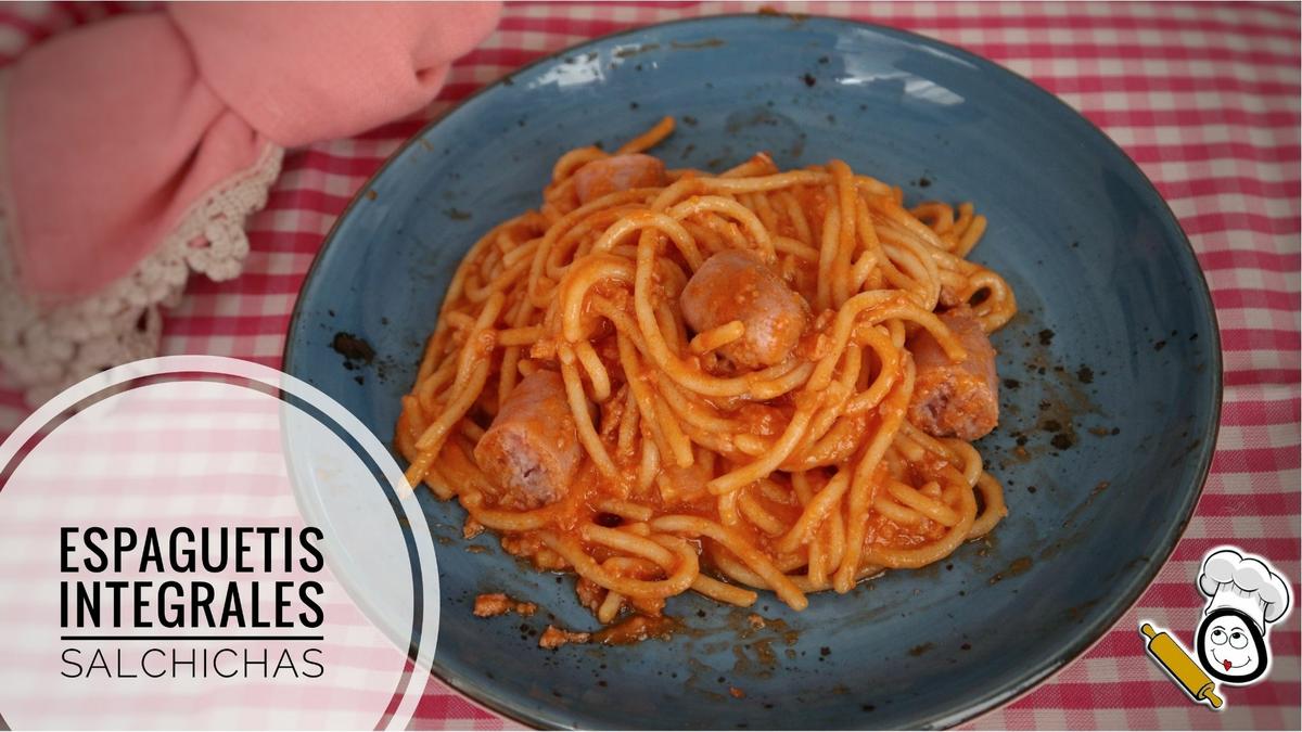 Como hacer la receta de espaguetis con salchichas frescas