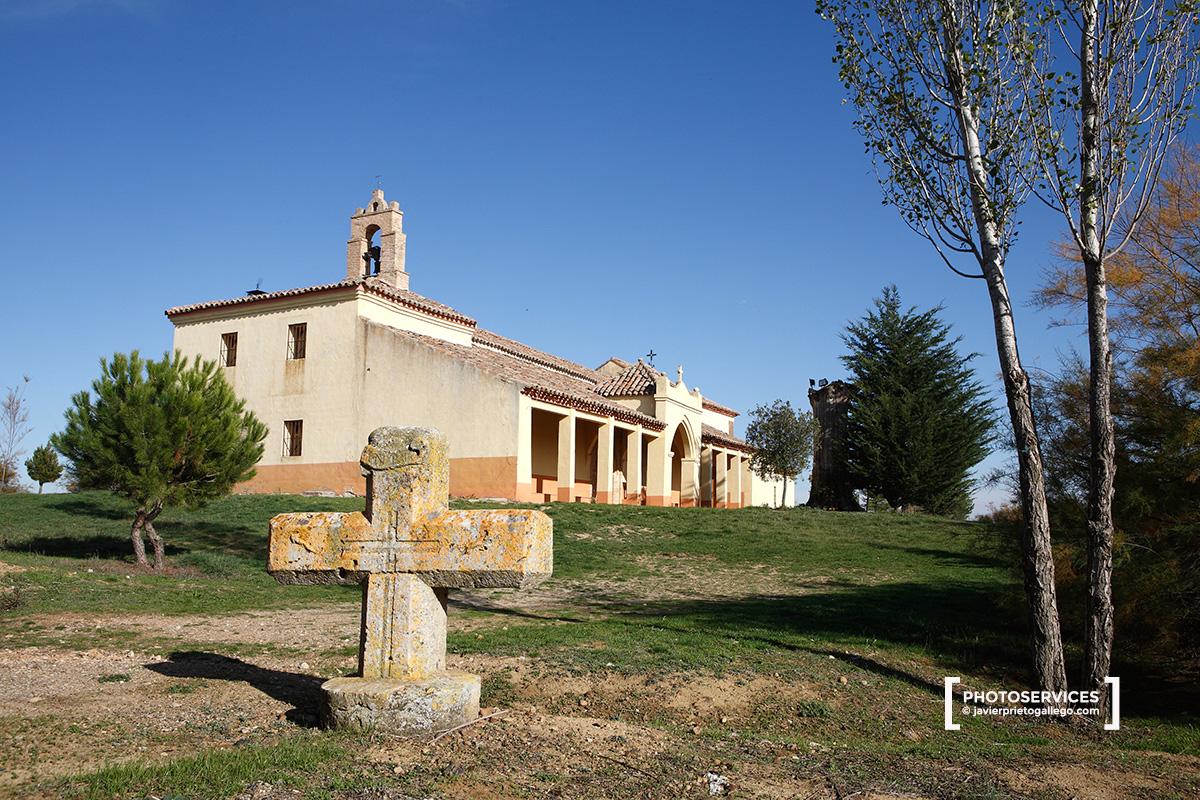 Ermita de San Bernardino. Cuenca de Campos. Camino de Santiago desde Madrid. Provincia de Valladolid. Comarca de Tierra de Campos. Castilla y León. España. © Javier Prieto Gallego