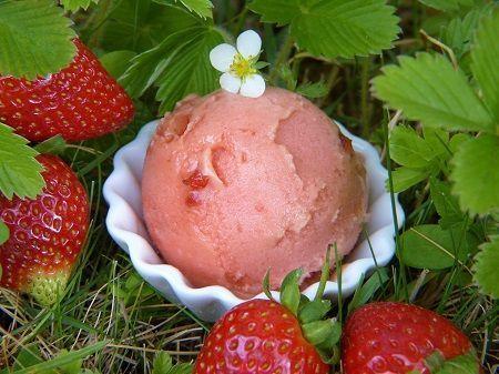 Helado casero de fresa