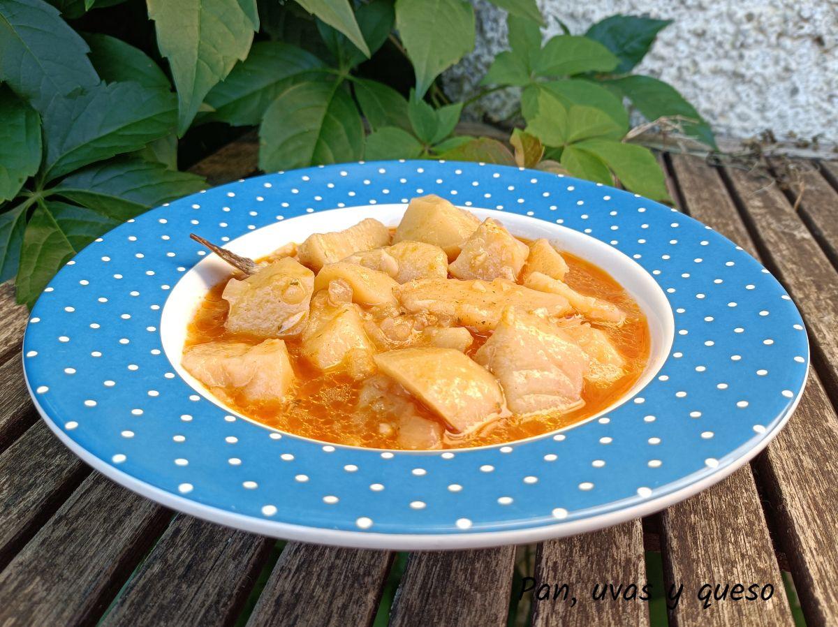 patatas economicas crockpot - pan uvas y queso