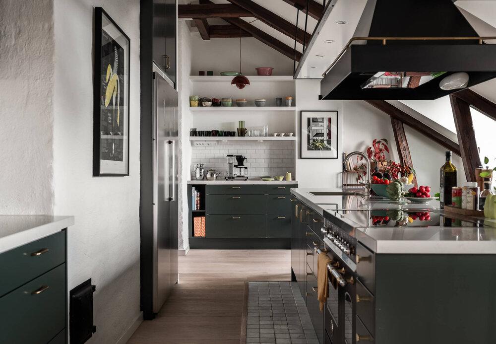 Cocina abuhardillada