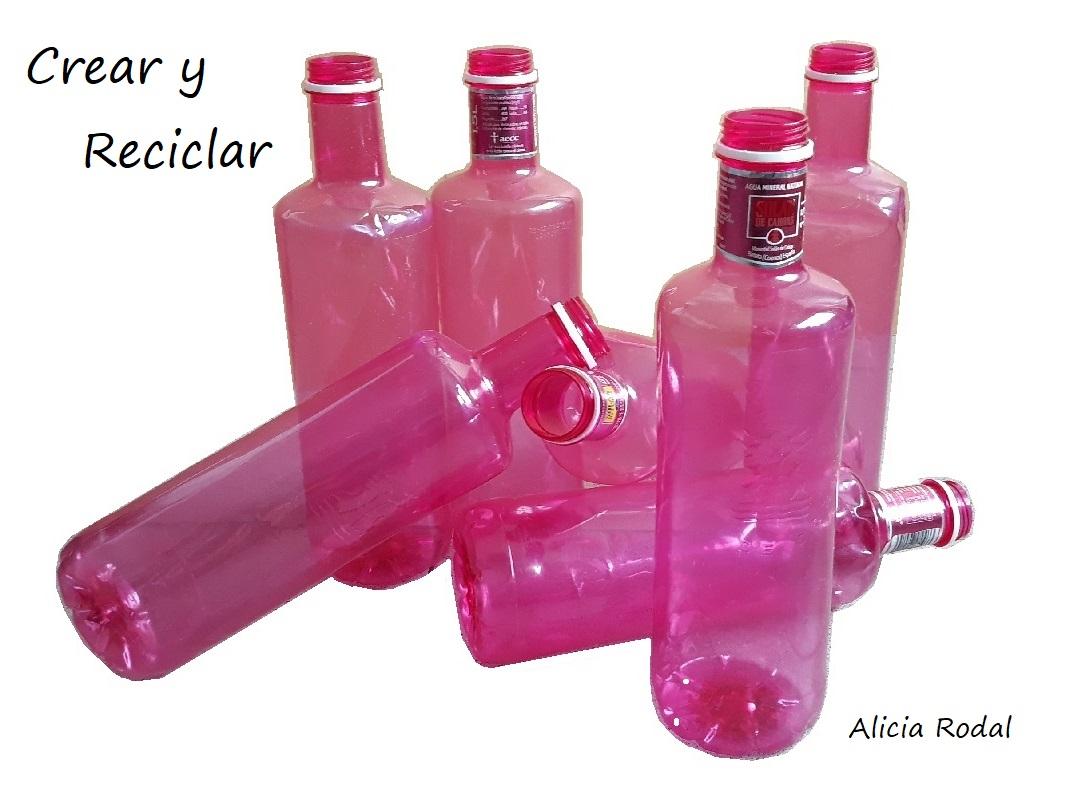 En este tutorial te muestro 3 preciosas ideas de Como hacer adornos para el árbol de Navidad con botellas de plástico