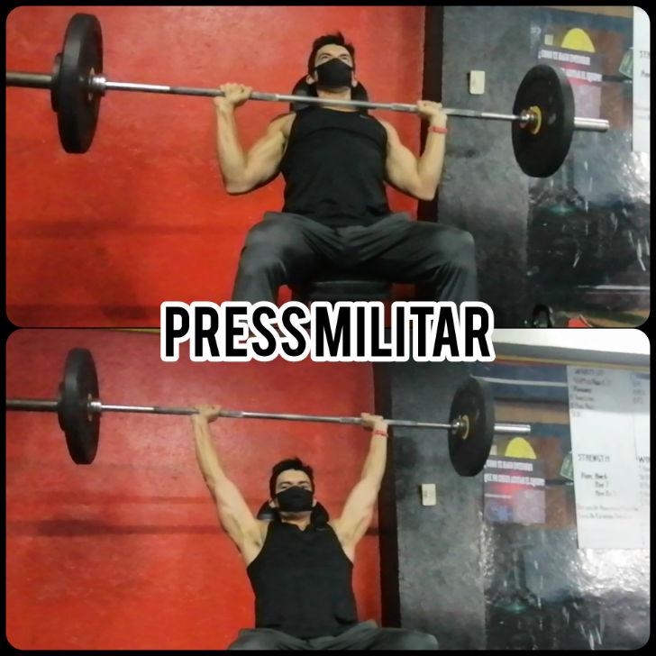 Press Militar con Barra