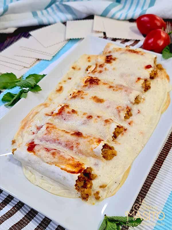 Canelones de pollo con bechamel