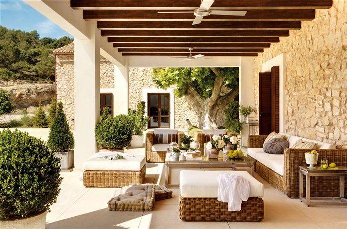 Casas rústicas con porche