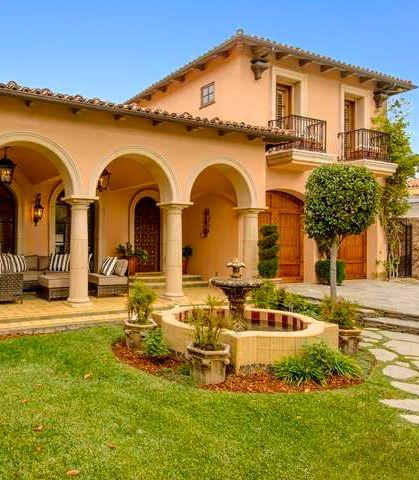 Diseños de casas con arcos