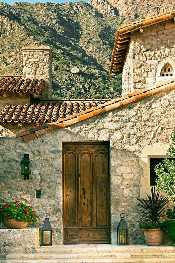 Casas con techo de tejas modernas