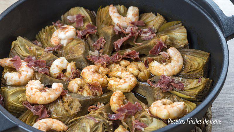 receta de alcachofas con langostinos y jamón