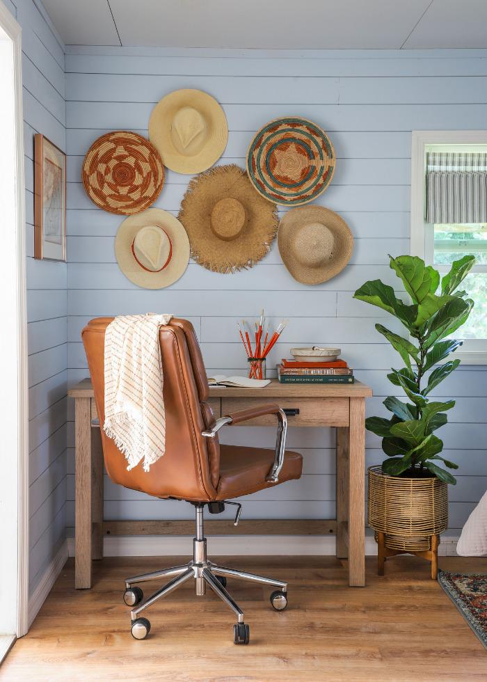 Decorar un dormitorio con escritorio
