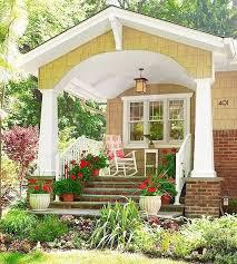 Casa rústica con jardín frontal