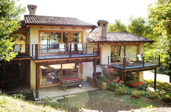 Modelos de casas de dos pisos con teja