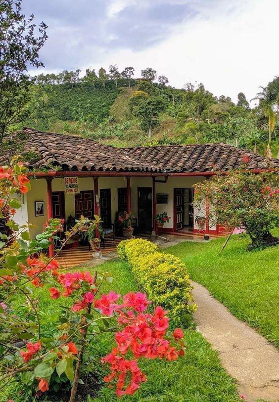 casas de teja rusticas pequeñas
