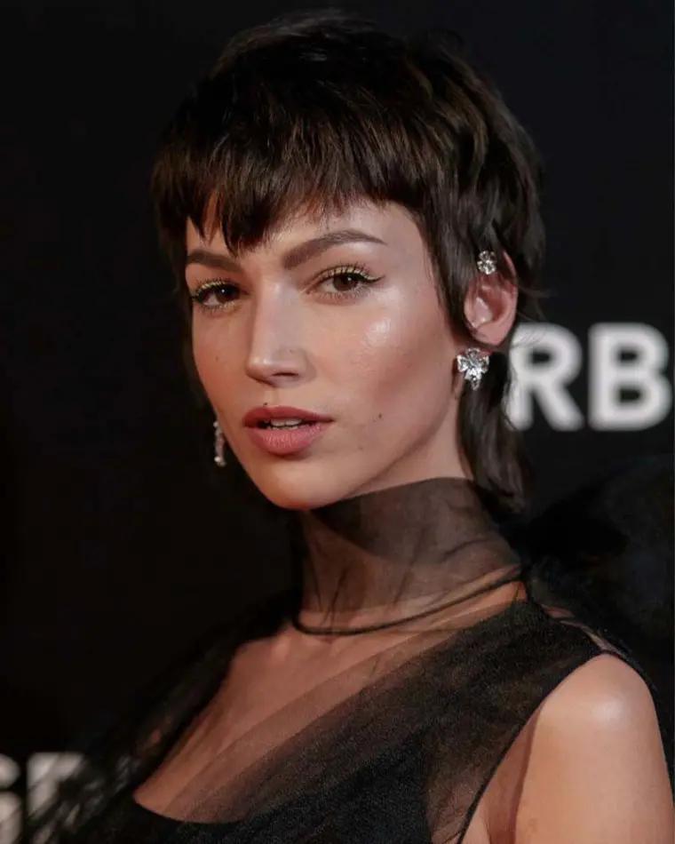 como peinarte con el pelo corto: corte mullet