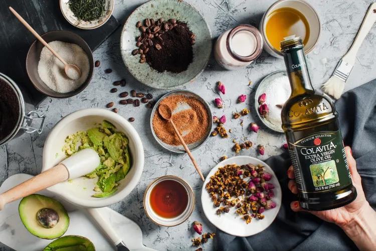 usar aceite de oliva en la cara maravillas cosméticas jabones geles de ducha lociones mascarillas