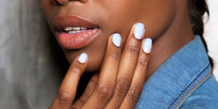 manicura hermosas uñas protegidas