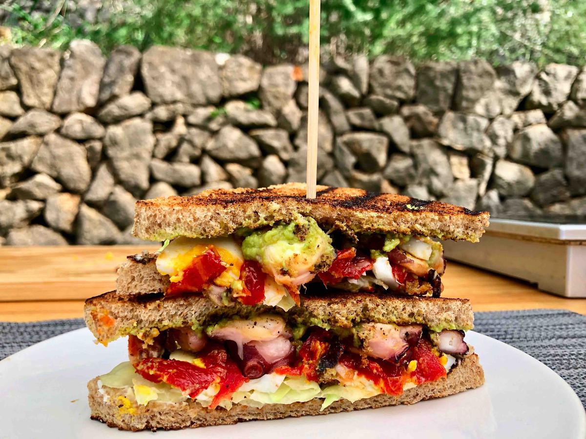 SANDWICH DE PULPO