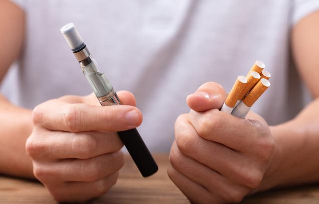 El cigarrillo electrónico como un reemplazo al cigarro tradicional