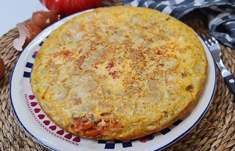 Tortilla rellena con queso, bacón y verduras de la cocina de Masito