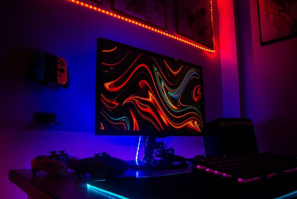 Luces LED para gaming, una de las aplicaciones más atractivas para jóvenes.