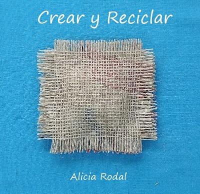 En este tutorial te enseño como aprovechar una simple bolsa de tela de saco de patatas para hacer una linda bolsa para perfumar tu armario y/o cajones de ropa, y también como crear latas decoradas de una manera fácil y rápida. Ideas para decorar, vender o regalar Diy