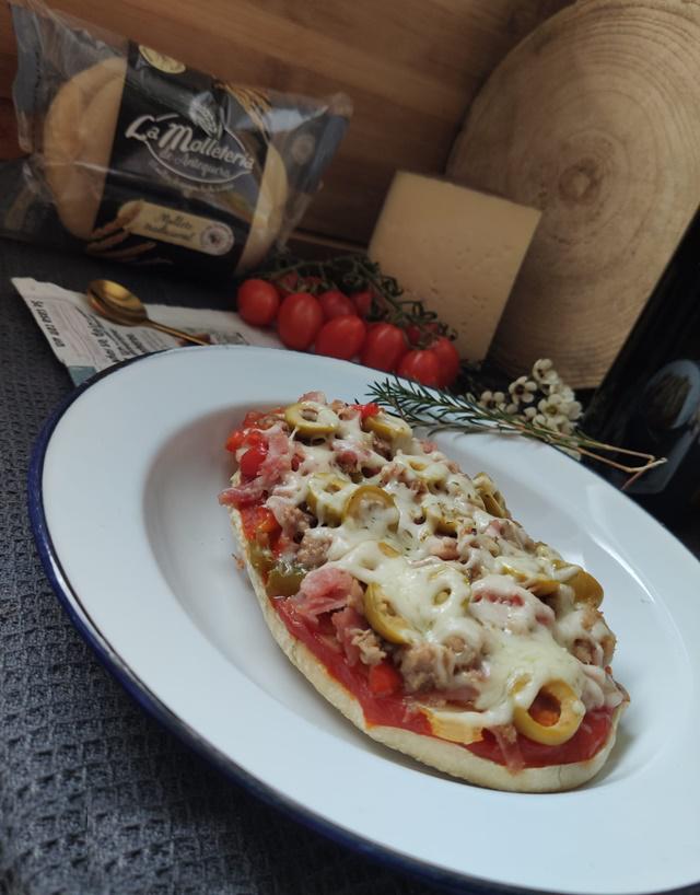 Pan-pizza con Molletes de Antequera