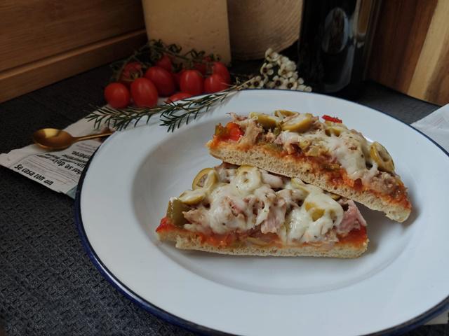 Pan-pizza con Molletes de Antequera