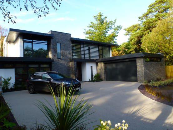 Casas negras elegantes