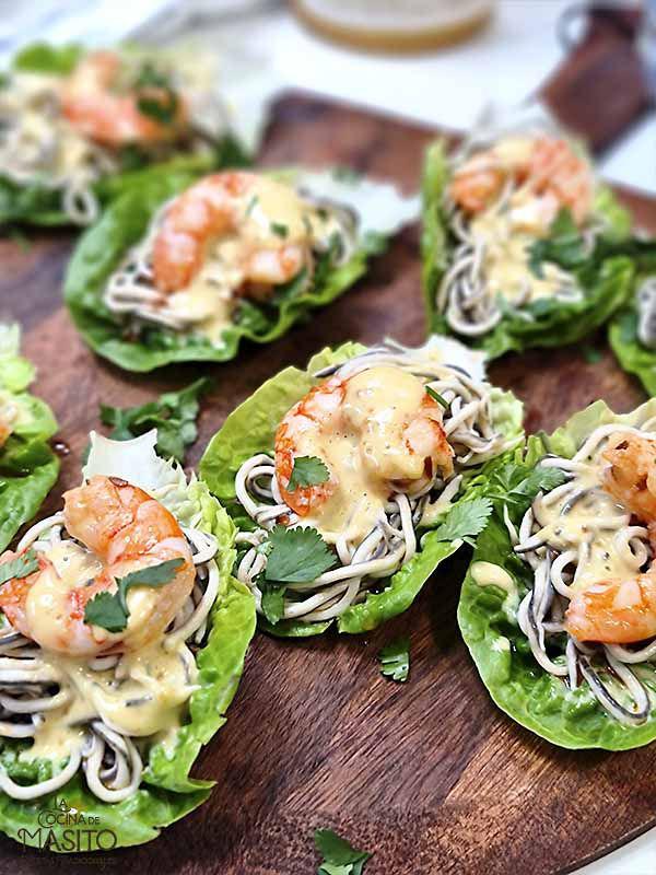 Ensalada con angulas sucedáneas y langostinos al ajillo La cocina de Masito. Una ensalada de langostinos al ajillo deliciosa