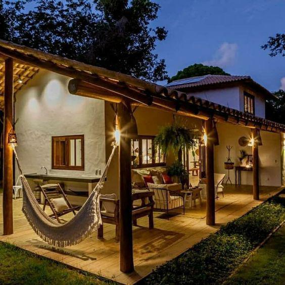 Terrazas rusticas de teja y madera