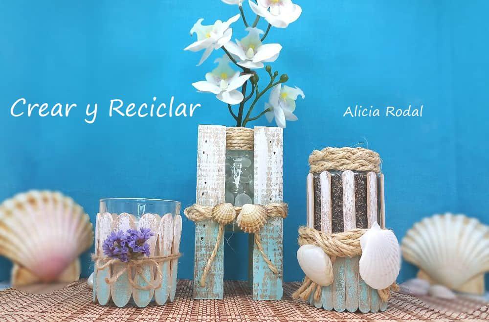 En este tutorial te voy a mostrar 3 ideas de manualidades con las que podemos decorar frascos, botellas o vasos de vidrio o cristal, con un toque rústico y veraniego al mismo tiempo.