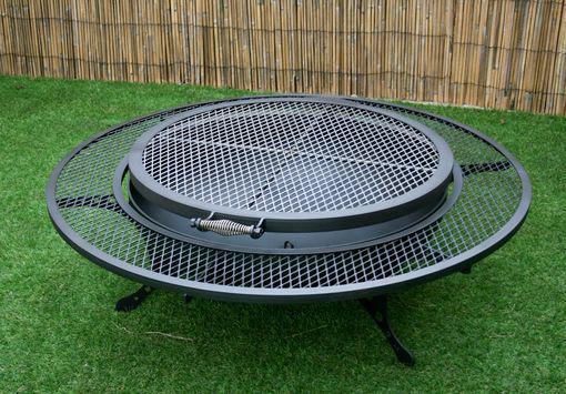 Barbacoas exteriores de fierro estilo rústico