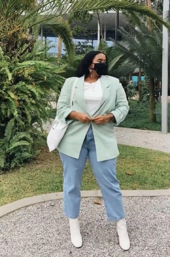 Ideas de outfits semi formales con jeans de mezclilla
