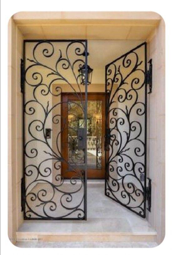 Diseños de puertas de hierro forjado