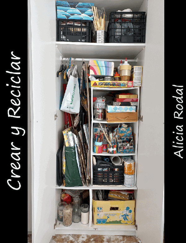 ¿Quieres aprender a hacer tus propios muebles a medida, sin gastar mucho dinero? Muy fácil, en este tutorial te voy a demostrar que puedes tener tus armarios bien organizados, con unas simples cajas de cartón y otros materiales reciclados. Diy