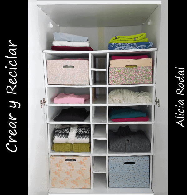 ¿Quieres aprender a hacer tus propios muebles a medida, sin gastar mucho dinero? Muy fácil, en este tutorial te voy a demostrar que puedes tener tus armarios bien organizados, con unas simples cajas de cartón y otros materiales reciclados. Diy