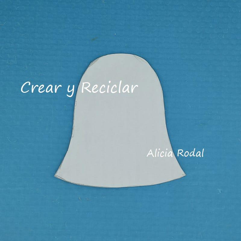 En este tutorial aprenderás a hacer 7 diseños diferentes de adornitos que puedes usar como decoración navideña para decorar el arbolito o pino de Navidad o en cualquier otro tipo de decoración para tu casa.