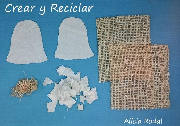 En este tutorial aprenderás a hacer 7 diseños diferentes de adornitos que puedes usar como decoración navideña para decorar el arbolito o pino de Navidad o en cualquier otro tipo de decoración para tu casa.