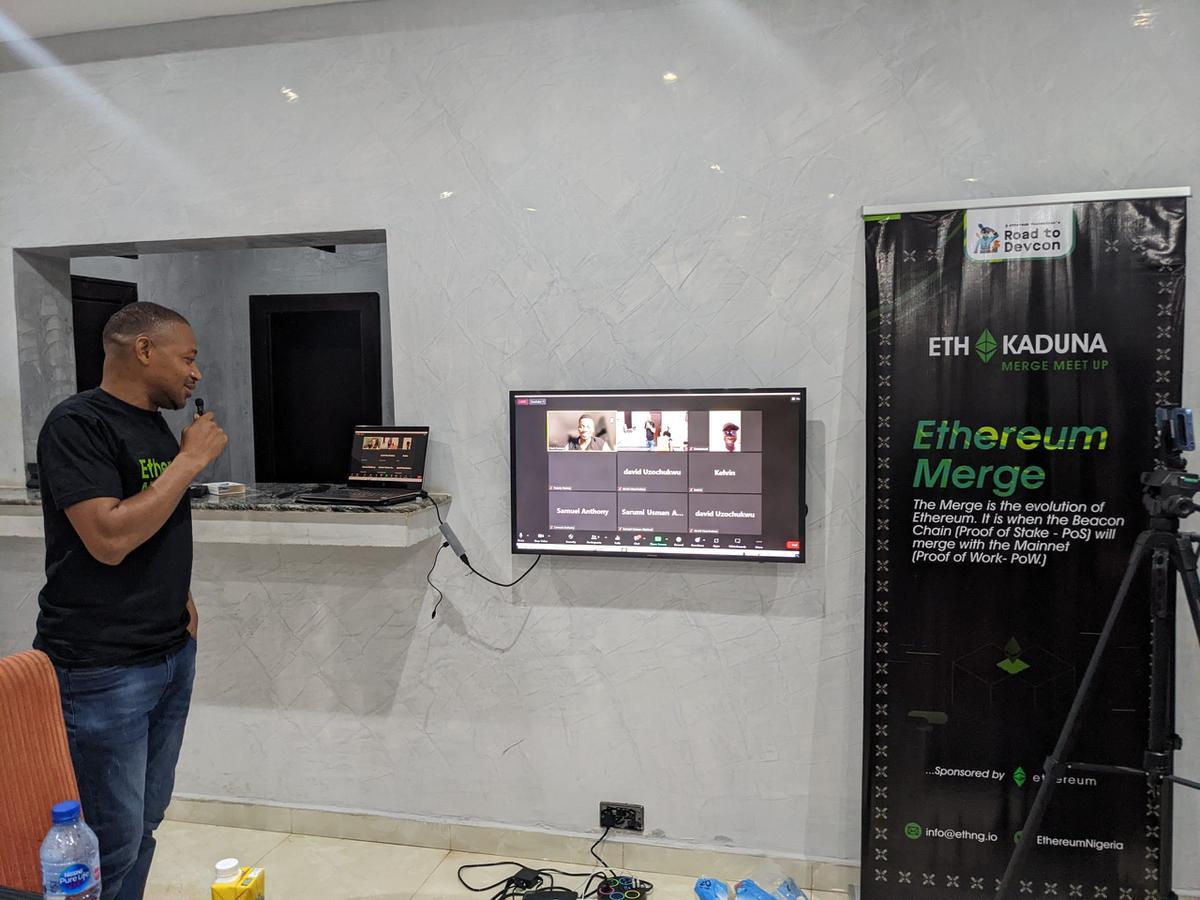 PXL 20220924 185923232 a escala