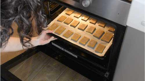 hornear las galletas napolitanas 12 minutos