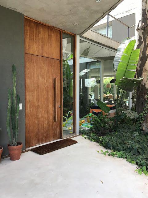 Puertas principales de madera