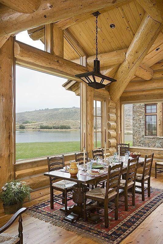 Diseños de casas de campo con ventanas grandes