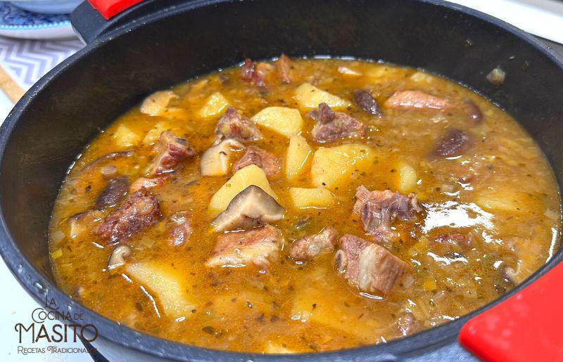 Patatas con costillas o receta patatas con costillas