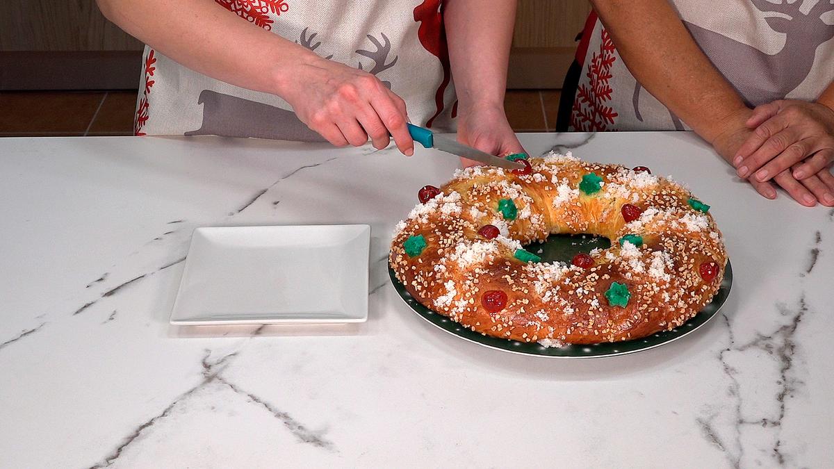 ROSCÓN DE REYES CON ESBIETA Y SU MEJOR ROSCÓN - Loli Domínguez - Foto17