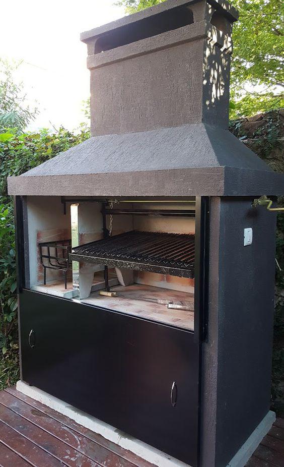 Una parrilla en acero