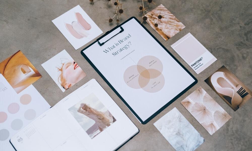 La creación de una marca o branding es un proceso complejo que contribuye a establecer la personalidad de un negocio a través de varios elementos. Descubre más gracias a ConSeo Marketing Digital
