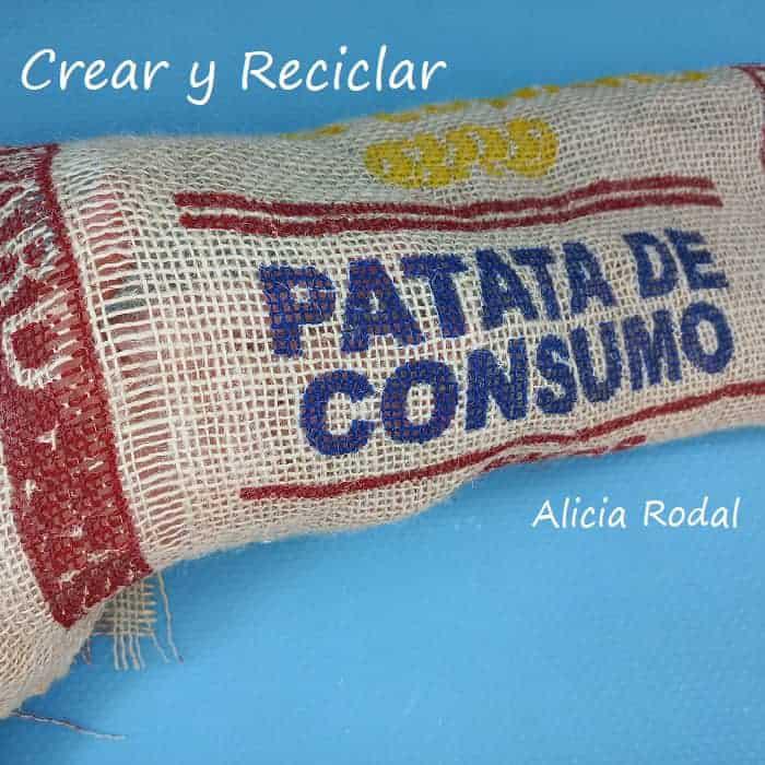 Cómo hacer una hermosa decoración para nuestra casa, para vender o regalar. Después de ver este tutorial te darás cuenta que nunca había sido tan fácil decorar nuestra casa como ahora, con estas sencillas y hermosas ideas de manualidades decorativas. DIY